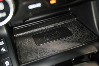 Jaguar E-PACE 1.5 P300e AWD R-Dynamic S Leder|Carplay|Camera / 50