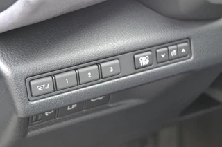 Lexus LBX 1.5 Cool 2WD ELEK-STOEL STOELVERWARMING KEYLESS ELEK-KOFFERKLEP BLIND-SPOT / 19