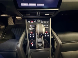 Porsche Cayenne Coupé 4.0 Turbo GT 641pk / Carbon dak / carbon pakket / 22inch / keramisch / dealer onderhouden / 19
