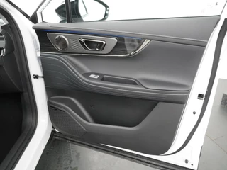 Omoda 5 SHS SHS-H 1.6 T-GDi Premium  - Kantel/Schuifdak - Adaptieve Cruise control - Ventilatie Voorstoelen - Privacy Glass - Stoel/Stuurwiel Verwarming - 1000KM Rijbereik -  7 Jaar Fabrieksgarantie / 42