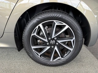 Toyota Yaris 1 .5 Hybrid Dynamic 5-drs. CAMERA/KEYLESS/NAVI/CARPLAY/16INCH / 15