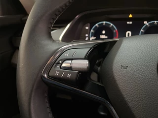 Skoda Octavia Combi 1.0 e-TSI DSG Business Edition Navigatie Parkeersensoren App-Connect DAB+ / 22