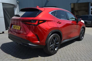 Lexus NX 450h+ AWD 35th Edition DIRECT LEVERBAAR TREKHAAK 1500KG PANODAK TRIPLE-LED 360-CAM / 5