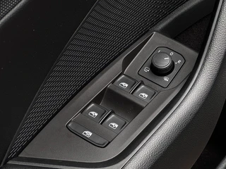 Skoda Octavia Combi 1.4 TSI iV PHEV Sportline Business | 98 % SOH | Trekhaak | NL-Auto | Winter Pack | Adaptive Cruise / 26