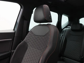 SEAT Ateca 1.5 TSi 150 Pk Automaat FR Business Intense | Trekhaak | Panorama dak | 360 Camera | Beats Audio | 19 Inch | / 48