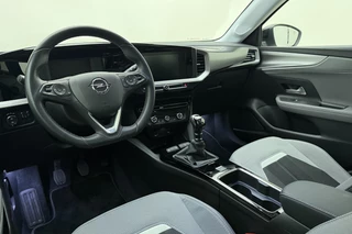 Opel Mokka 1.2 Turbo Elegance 130 PK | Weinig kilometers | Trekhaak | Navigatie | Camera | Climate control | Lichtmetalen velgen | Extra getint glas / 17