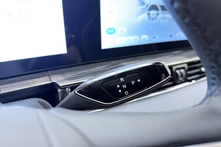 Omoda 5 EV Premium 61 kWh | Camera's rondom | Schuif/kantel dak | LED verlichting | Lederen bekleding | Stoelverwarming/ventilatie | Sfeerverlichting | Drive assist / 23