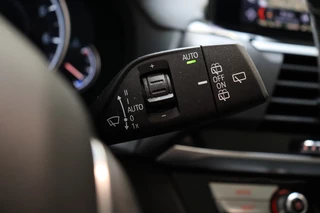 BMW X3 xDrive30i High Executive xLine Automaat  / Panoramadak / Trekhaak / Sportstoelen / Leder / 19 Inch / Driving Assistant Plus / Hifi / LED / Head-Up Display / Achteruitrijcamera / Stoelverwarming / Adaptief Onderstel / Multifunctioneel Instrumentenpaneel / 50
