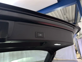 Audi A4 Avant 35 TFSI S Edition Competition LED Stoelverwarming Camera DAB+ Navigatie / 18
