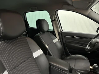 Renault Scénic 1.5 dCi Bose TREKHAAK NAVI CRUISE ECC LM. / 17