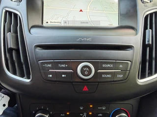 Ford Focus Wagon 1.0 Trend / 24