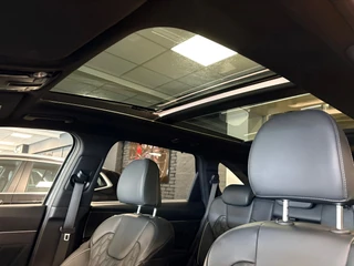 Kia SORENTO 1.6 T-GDI Plug-in Hybrid 4WD ExecutiveLine 7persoons / Panoramadak / 360 camera / head-up /dealer onderhouden / 20