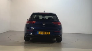 Volkswagen Golf 1.0 TSI 110pk Life Sfeerverlichting Navigatie Camera App-Connect / 10
