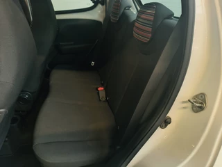 Citroën C1 1.0 VTi Airscape Feel uit 2020 Rijklaar + 12 maanden Bovag-garantie “Sinds 1970 | 5.000+ reviews | Score 9,5 | Service zoals ’t hoort” Henk Jongen Auto's in Helmond,  al 50 jaar service zoals 't hoort! / 20