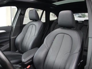 BMW X1 xDrive25e High Executive M-sport | SOH 88% | Panoramadak / 7