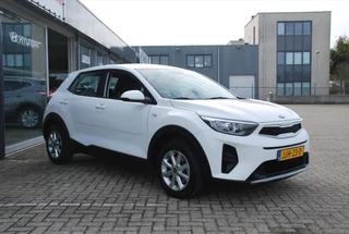 KIA Stonic 1.2 MPi  ComfortLine Navigator / 2