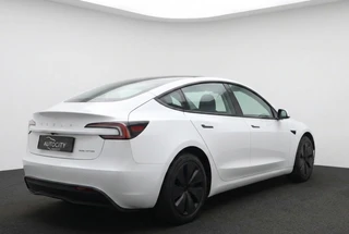 Tesla Model 3 Long Range Premium Highland AWD 78kWh SOH 92.5% l FSD4 (HW4) l AMD RYZEN l Warmtepomp / 5