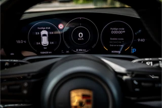Porsche Taycan Sport Turismo 4S 93 kWh  Panorama 21" Sport Chrono 360 Camera Warmtepomp / 23