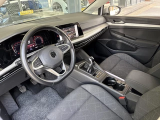 Volkswagen Golf Variant TSI 110pk Life Business Achteruitrijcamera | Navi / 30