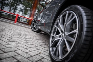 Audi Q5 50 TFSI e Quattro Pro Line | Luchtvering | Matrix LED | Inparkeersysteem | Drive select | Trekhaak | Navigatie | SoH 94% | / 27