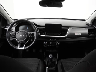 Kia Stonic 1.0 T-GDi MHEV DynamicLine  Navigatie - Achteruitrijcamera - Cruise Control - Apple & Android Carplay - Fabrieksgarantie t/m 14-04-2032 / 39