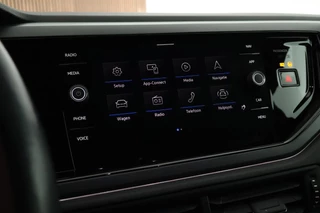 Volkswagen Polo 1.0 TSI 95pk 2x R-Line Climate Control ACC Camera Stoelverwarming Keyless Navigatie / 21