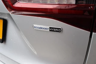 Ford Focus Wagon 125PK HYBRID TITANIUM-X VIRTUAL-COCKPIT B&O AUDIO CLIMA P-SENSOREN 17"LMV LED CAMERA WINTERPACK NL-AUTO / 17