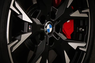 BMW 1-serie 123 xDrive | INNOVATION PACK | PANORAMADAK | STUURVERWARMING | MASSAGE |  HEAD UP | 360 CAMERA | 19" / 31