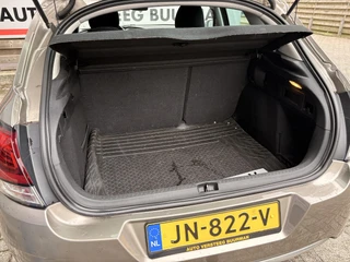 Citroen C4 1.2 PureTech Feel Collection Parkeersensoren Voor en Achter, Navigatie, Bluetooth, trekhaak, Cruise Control / 16