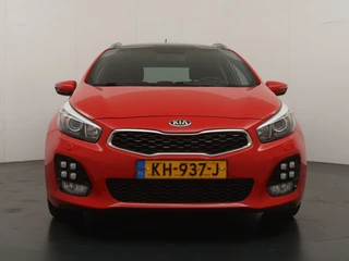 Kia Ceed Sportswagon 1.0 T-GDi GT-Line  - Schuif/kantel dak - Lichtmetalen velgen - Navigatie - Camera - Virena Zekerheidspakket BOVAG Garantie / 13