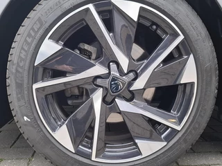 Peugeot 308 110 Active Pack Business Nav/Clima/LMV / 29