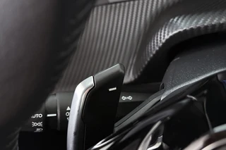 Peugeot 208 1.2 Hybrid 110 e-DCS6 Allure Automaat Apple CarPlay / 28