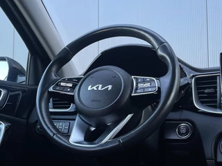 Kia XCeed 1.5 T-GDi DynamicPlusLine Automaat | Navi | Clima | Camera | Stoel/-Stuurverwarming | Afneembare Trekhaak | Elektr. Achterklep | Adaptieve Cruise | Keyless Entry / 13