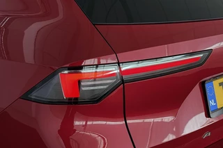 Opel Astra Sports Tourer 1.2 Level 5 Ultimate Pano Head-Up Stuur-Stoelverwarming IntelliLux Keyless / 24