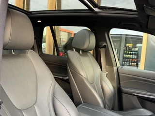 Bmw X5 xDrive45e High Executive M Sport | SOH 99% | ACC | Luchtvering | Panorama-dak / 24