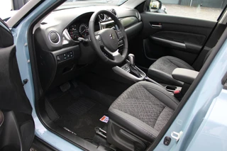 Suzuki Vitara 1.4 Boosterjet Smart Hybrid Style Automaat, Panoramadak, STIJL uitvoering! / 10