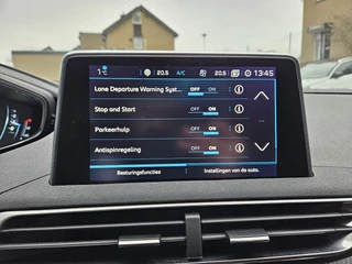 Peugeot 3008 1.2 PureTech Blue Lease Executive NAVI CAMERA TEL LM / 29