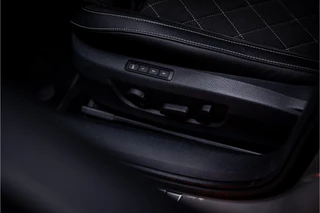 Škoda Superb Combi 1.4 TSI iV Sportline Business  Panorama Matrix ACC 360 Camera / 30