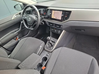 Volkswagen Polo 1.0 TSI Comfortline * Navigatiesysteem * 37.000KM! * Cruise control * LM Velgen * / 29