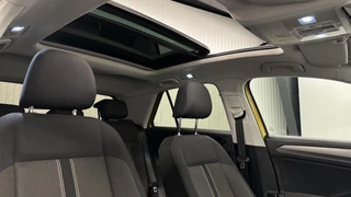 Volkswagen T-Roc 1.0 TSI Style Business PANO LM TREKHAAK DAB CRUISE. / 20