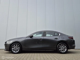 MAZDA 3 2.0 E-SKYACTIV-X M HYBRID 180 COMFORT MET BOSE AUTOMAAT/KEYLESS/LED/CAMERA/STOEL-STUURVERWARMING/HEAD-UP/ADAPTIVE CRUISE / 2