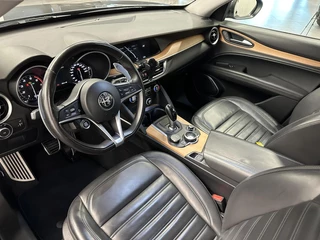 Alfa Romeo Stelvio 2.0 T AWD TREKHAAK LEER NAVI CRUISE ECC. / 18