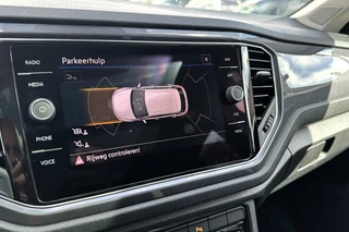 Volkswagen T-Roc 1.5 TSI Sport Automaat / 24