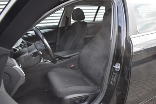 BMW 5 Series TOURING 530I AUT. 252PK EXECUTIVE El. A-KLEP / PDC V+A / 18 LM. VELGEN / 9