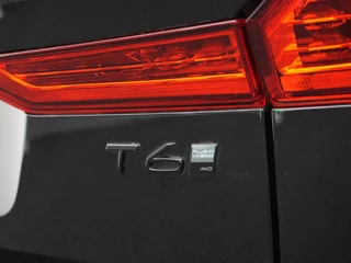 Volvo XC60 2.0 T6 AWD + Black Edition 350PK Pano | Trekhaak / 51