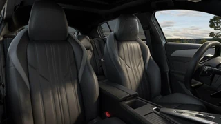 Peugeot 408 1.2 GT Exclusive Hybrid 145 | NIEUW | Uit voorraad leverbaar! | Schuif/Kantel dak | Focal Audio | Camera rondom | Stoelverwarming voor en achter | Elektrisch verstelbare voorstoelen | Dodehoek detectie | Elektrische Kofferklep / 8