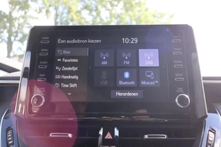 Toyota Corolla Touring Sports 1.8 HYBRID NL-AUTO ALL-SEASON AD-CRUISE APPLE/ANDROID CAMERA CLIMA NAVI / 29