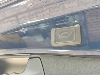Toyota RAV4 2.5 HYBRID STYLE LEDER STOEL/STUURVERW PARK-SENSOREN EL-STOEL EL-ACHTERKLEP APPLE/ANDROID CAMERA CLIMA LED PRIVACY GLASS 17'' LM-VELGEN / 25