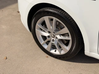 Skoda Octavia Combi 1.8 TSI 4x4 DSG Pano Trekhaak CarPlay Elektrische achterklep / 6