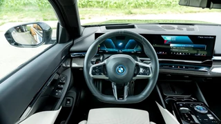 BMW i5 Touring eDrive40 84 kWh / 91